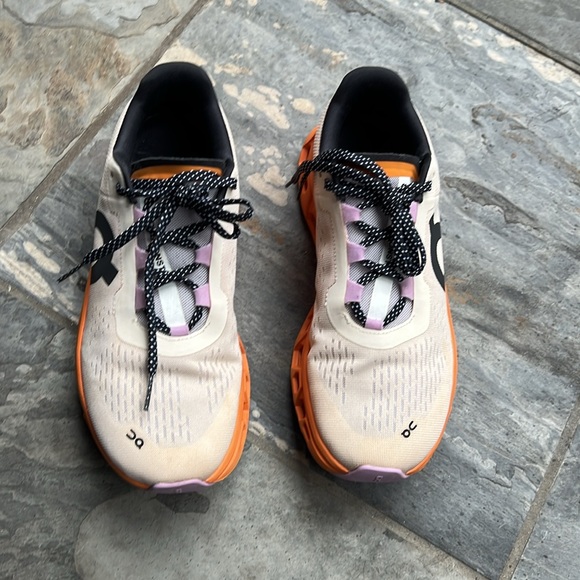 Women's On CloudMonster Great shape only worn to the gym clean & ready to wear! - Picture 9 of 10